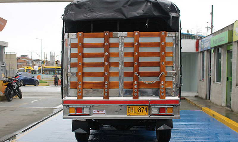 Nissan Frontier 2.5 ...