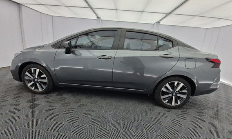 Nissan Versa 1.6 Exc...