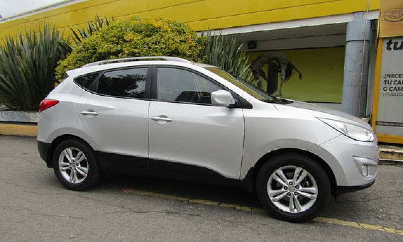 Hyundai Tucson Ix-35...