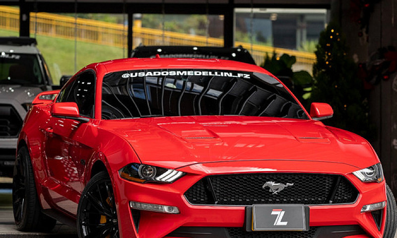 Ford Mustang Gt 5.0...