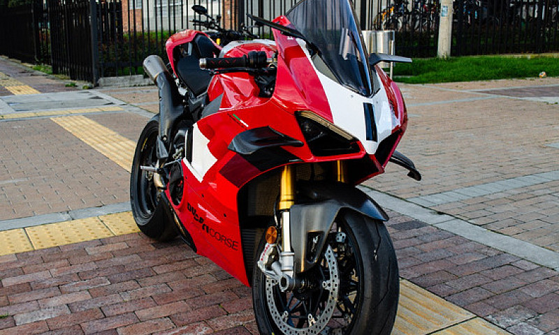 Ducati Panigale V4R ...