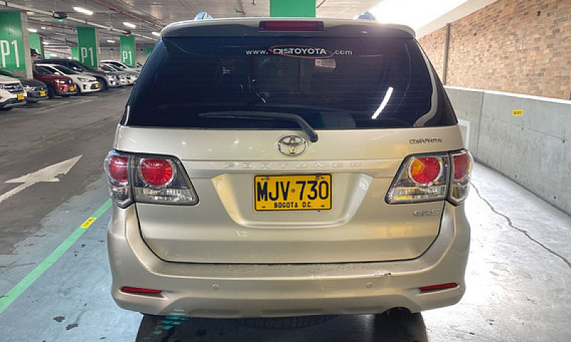 Toyota Fortuner 2.7L...