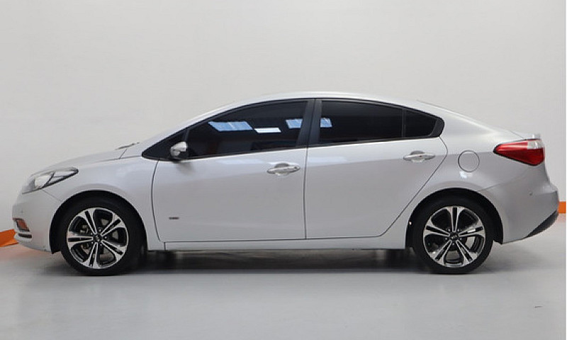 Kia Cerato Pro 1.6L ...