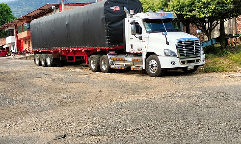 Freightliner New Cas...