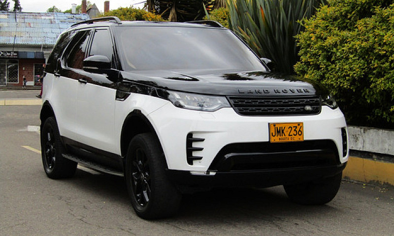 Land Rover Discovery...