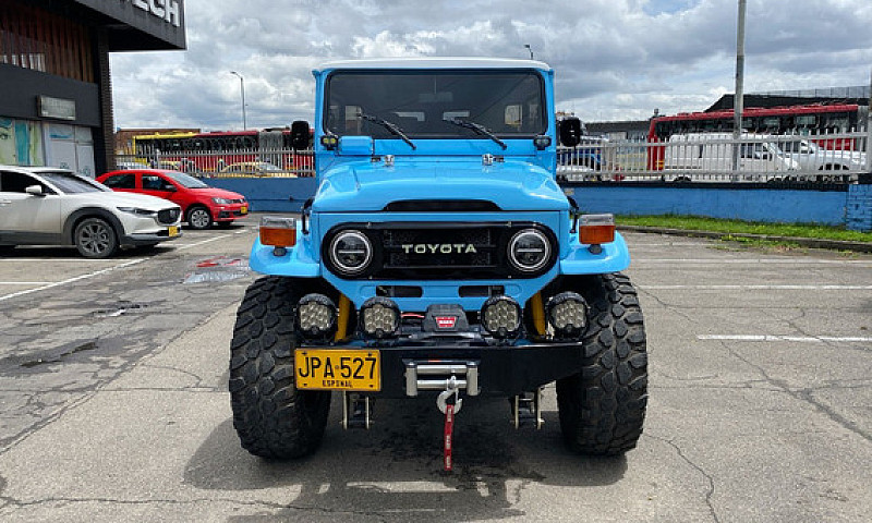 Toyota Land Cruiser ...