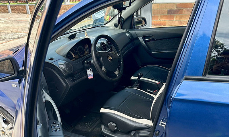 Chevrolet Aveo Emoti...