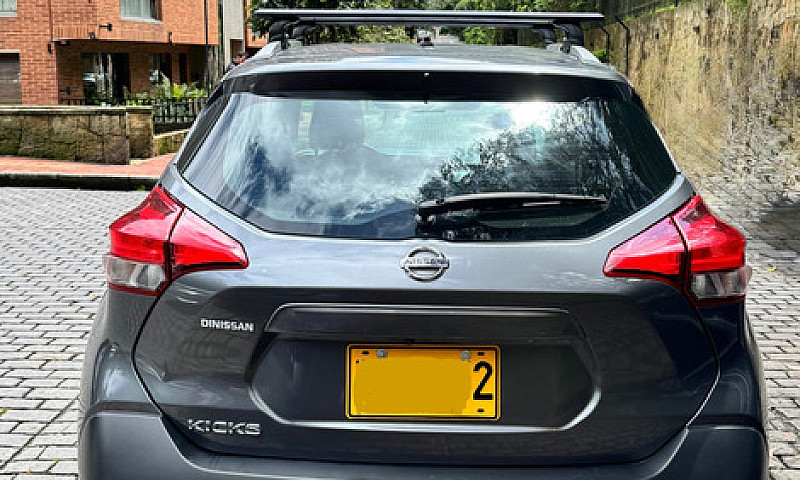 Nissan Kicks 1.6 Sen...