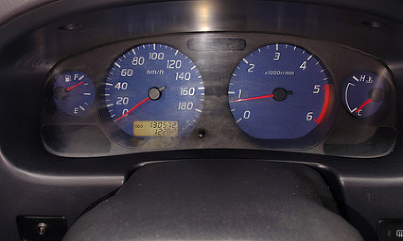 Nissan Np300 Frontie...
