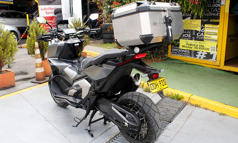 Honda Xadv 750...