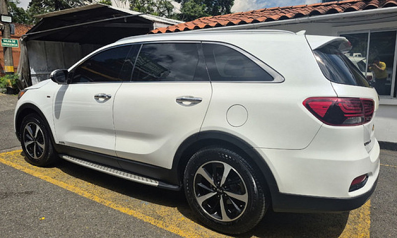 Kia Sorento 3.3 Trus...
