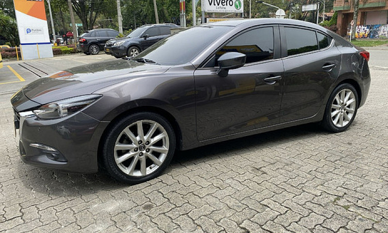 Mazda 3 2.0 Grand To...