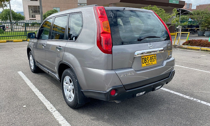 Nissan X Trail I 2.5...