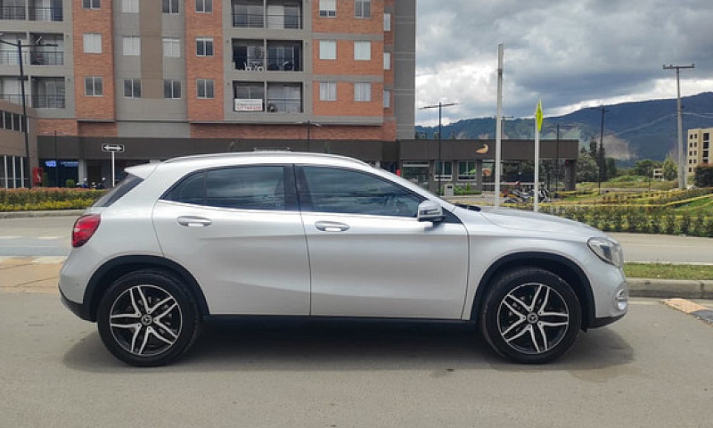 Mercedes-Benz Clase ...