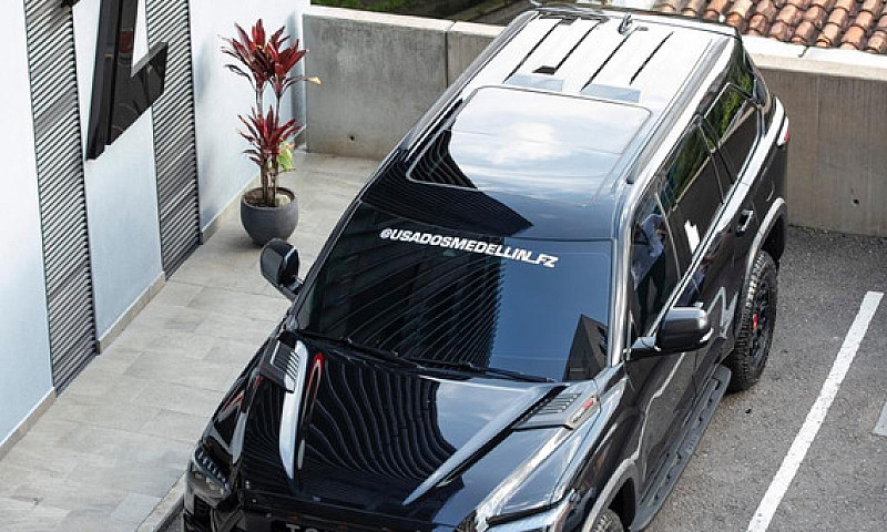 Toyota Sequoia Trd P...