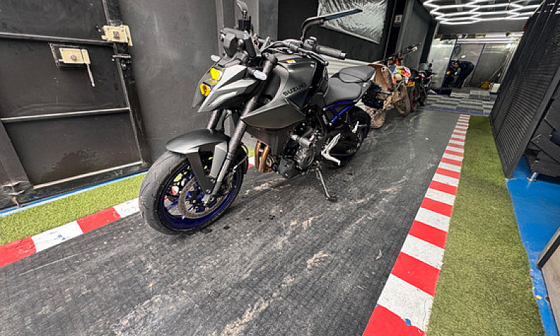 Suzuki Gsx8S 2024-09...