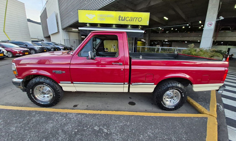 Ford F-150 4.9 Xlt...