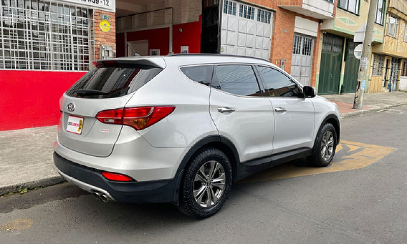 Hyundai Santa Fe 2.4...