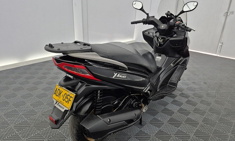 Kymco X-Town 300...