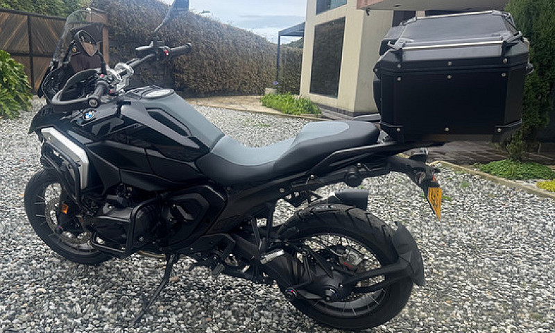 Bmw R 1300 Gs...