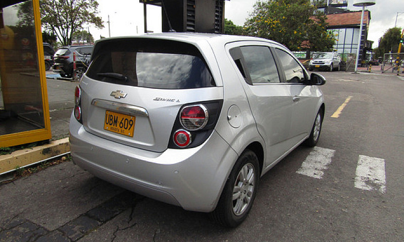 Chevrolet Sonic 1.6 ...