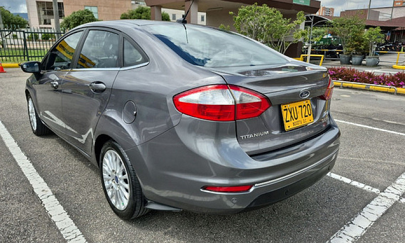 Ford Fiesta 1.6 Tita...
