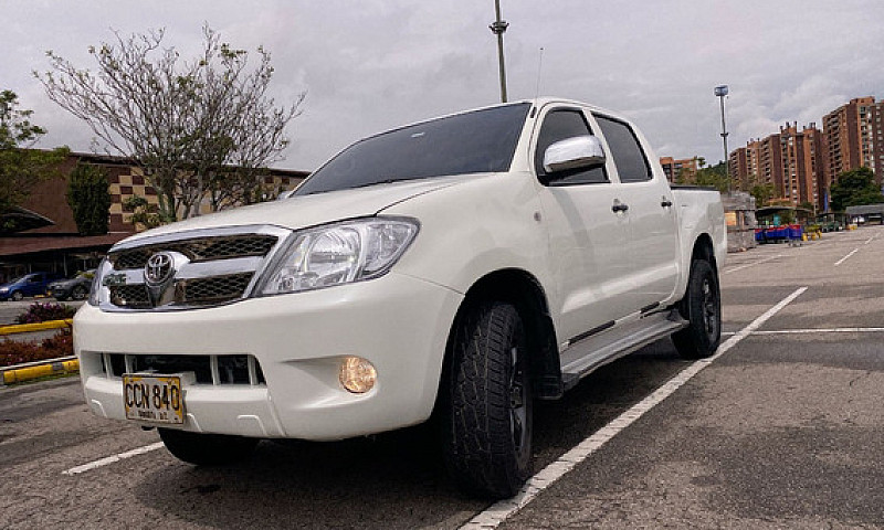 Toyota Hilux 2.5 Imv...
