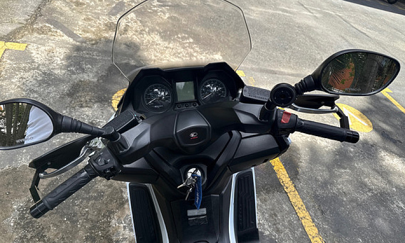 Kymco X Town...
