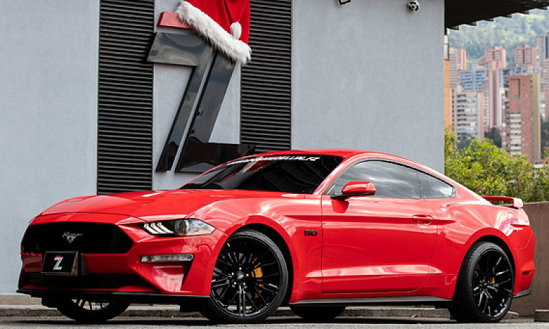 Ford Mustang Gt 5.0...