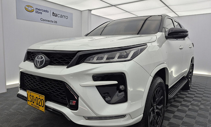 Toyota Fortuner 2.8 ...