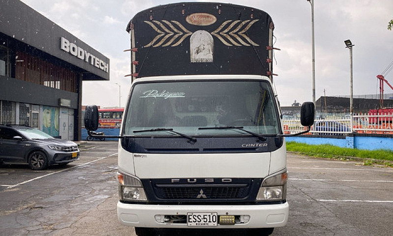 Mitsubishi Fuso 4.9 ...