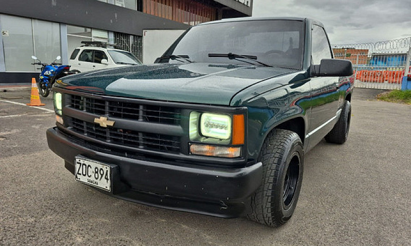 Chevrolet Cheyenne 5...