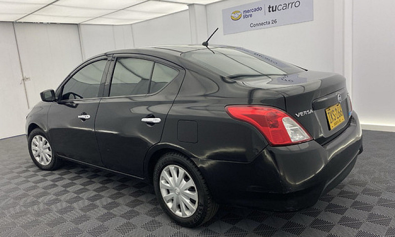 Nissan Versa 1.6 Ava...