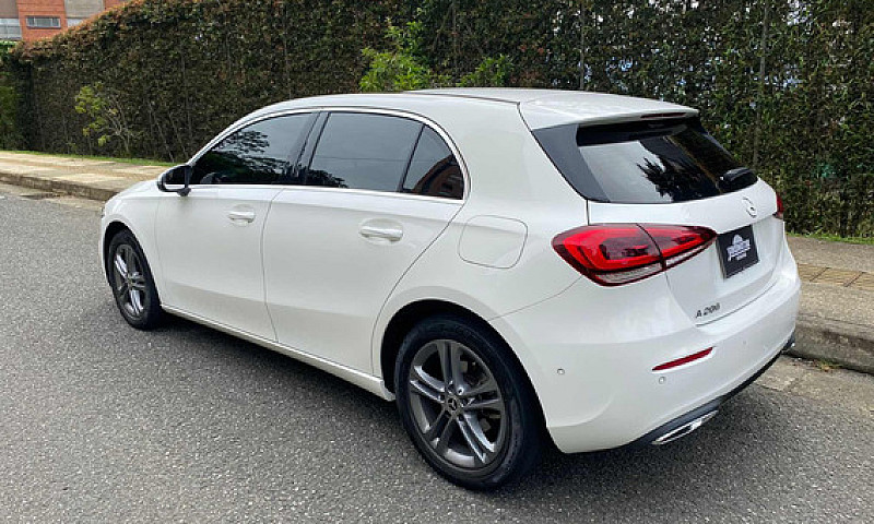 Mercedes-Benz A200 P...