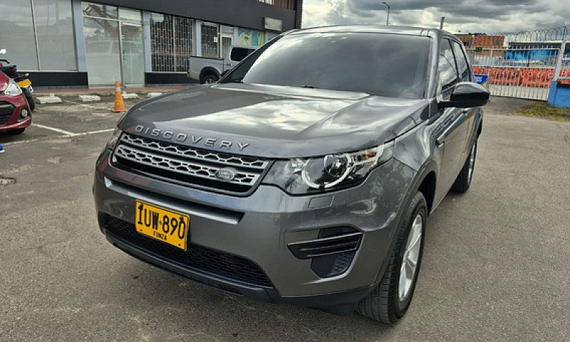 Land Rover Discovery...