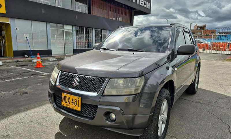 Suzuki Grand Vitara ...