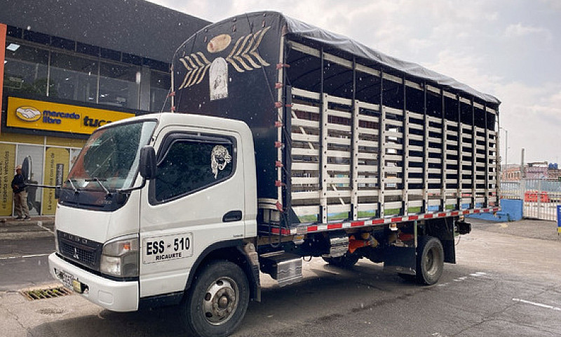 Mitsubishi Fuso 4.9 ...