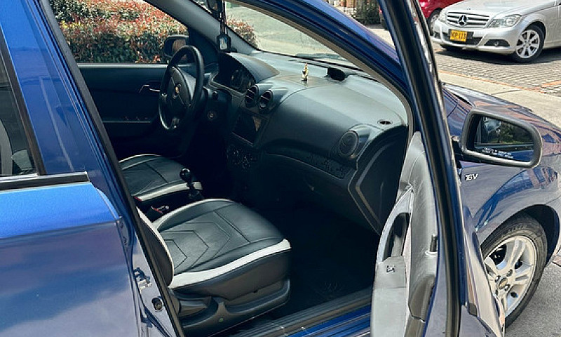 Chevrolet Aveo Emoti...