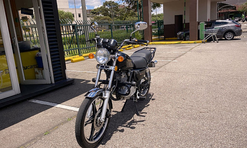 Suzuki Gn 125 F 2023...