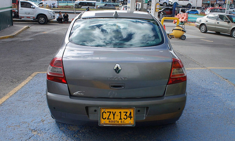 Renault Megane 2 2.0...