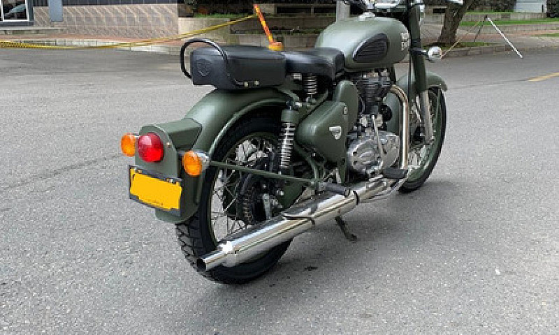 Royal Enfield Classi...