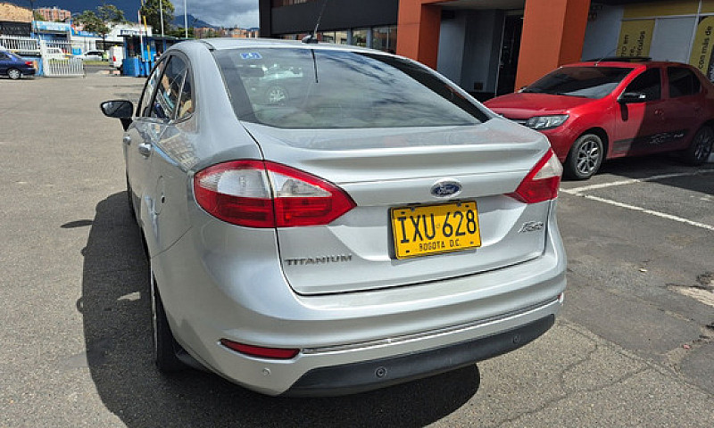 Ford Fiesta 1.6 Tita...