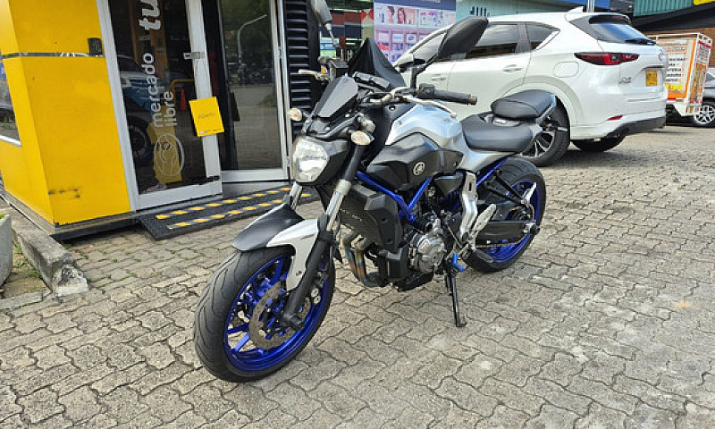  Yamaha Mt 07 2015...