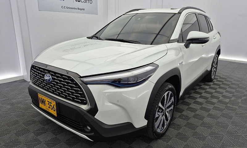 Toyota Corolla Cross...