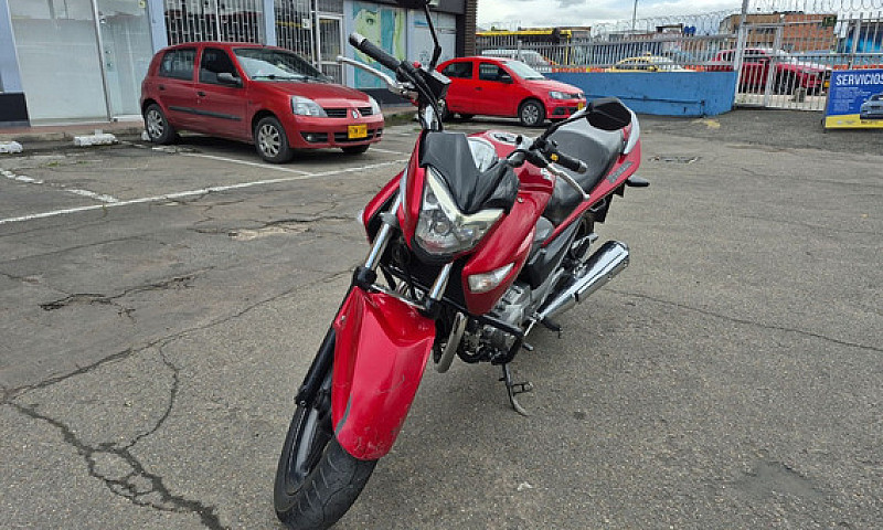 Suzuki Inazuma 250...