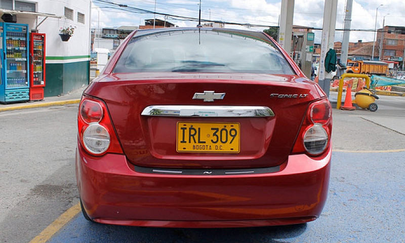 Chevrolet Sonic 1.6 ...