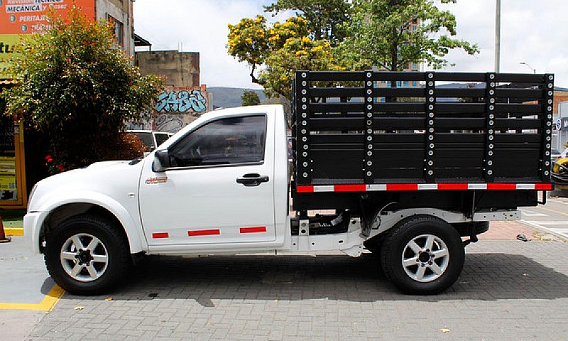 Chevrolet D-Max Esta...