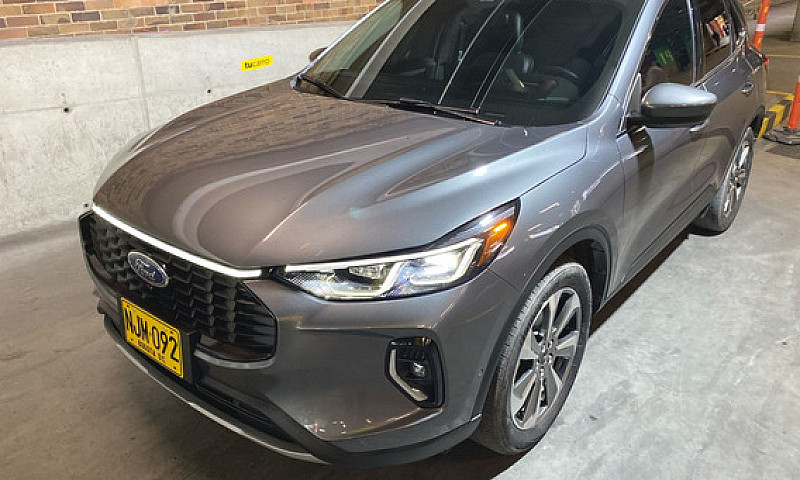 Ford Escape 2.5 Plat...