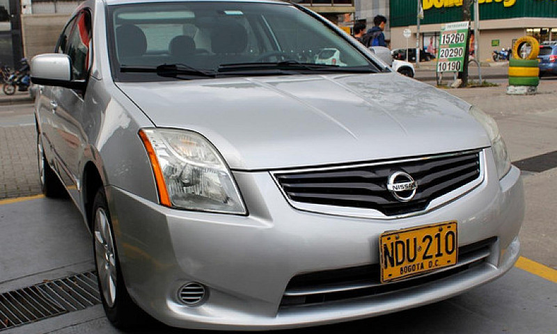 Nissan Sentra 2.0 B1...