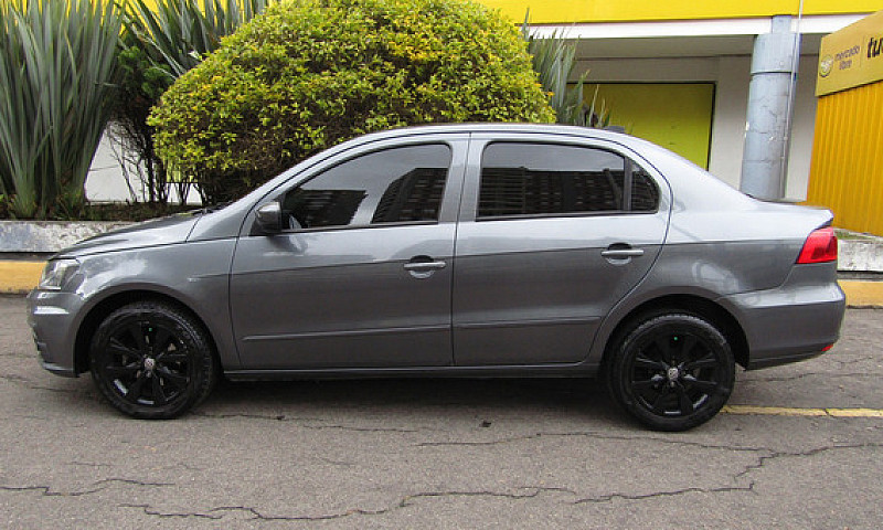 Volkswagen Voyage 1....